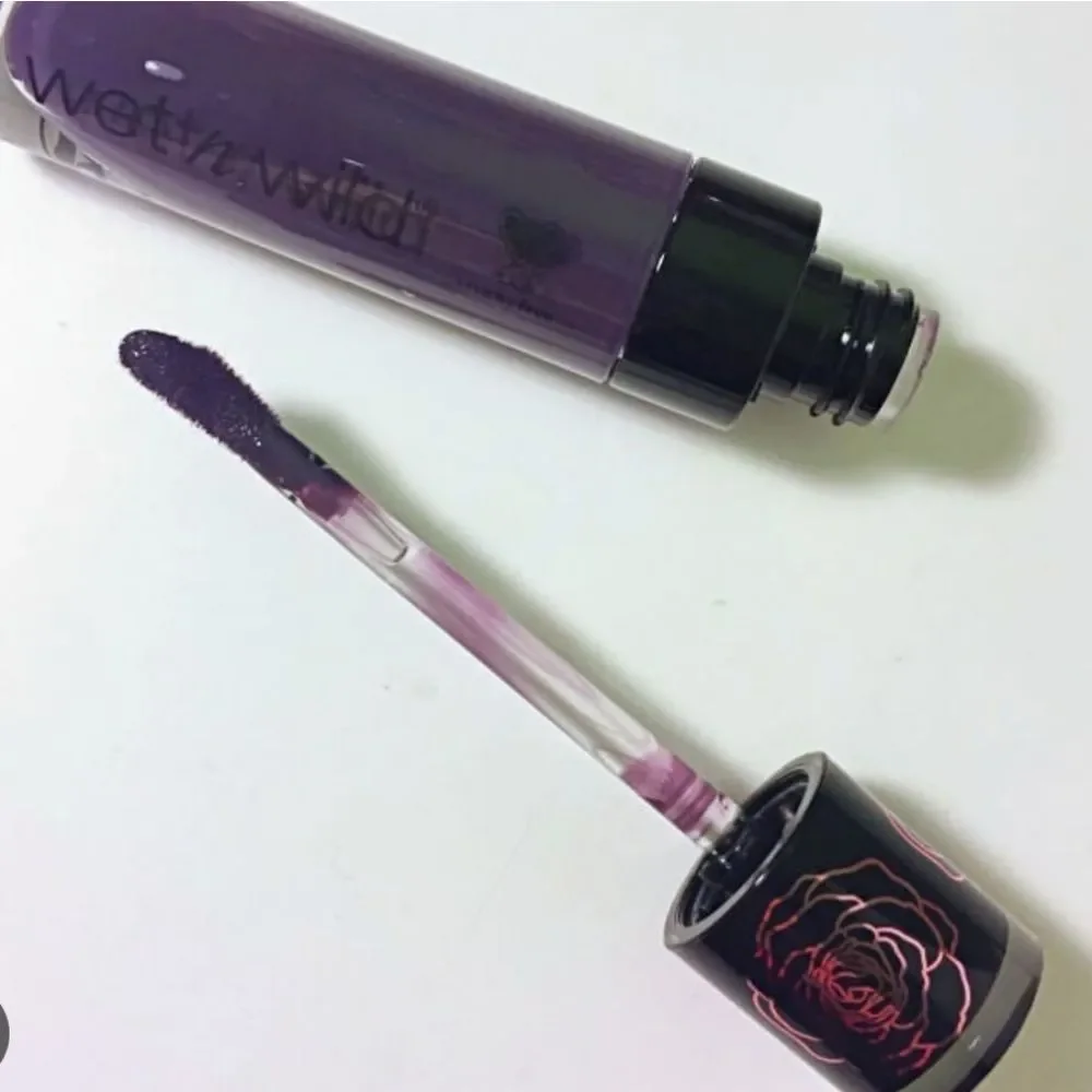 ❇️🧚‍♀️DEVIANT DAMSEL Wet N Wild Rebel Rose DISCONTINUED Lipstick NWT